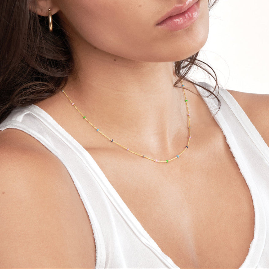 Collier chaîne Saturne en perles d'émail colorées
