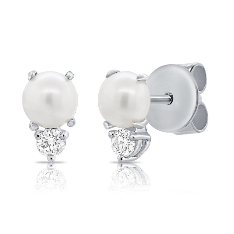 Puces d'oreilles en perles et diamants