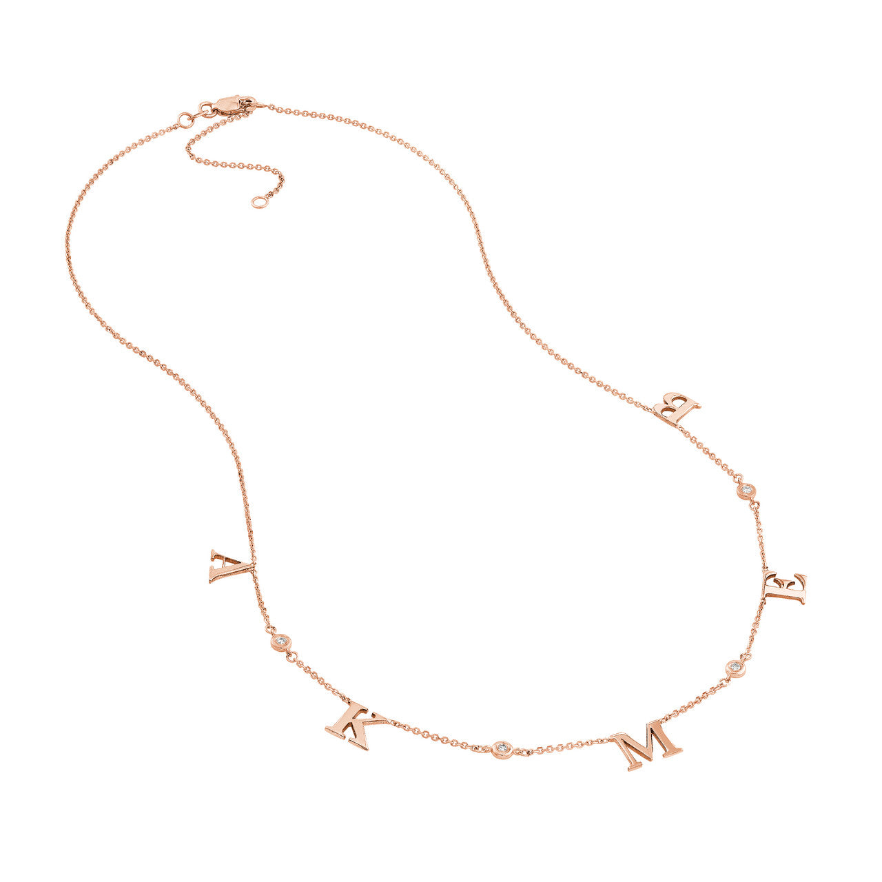 Collier station avec initiale et lunette en diamant