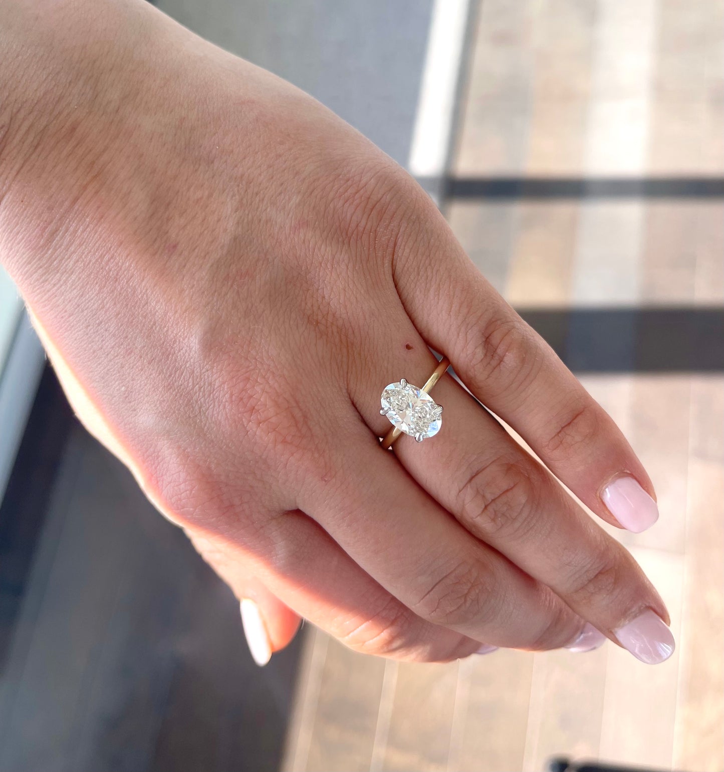 Bague de fiançailles taille ovale