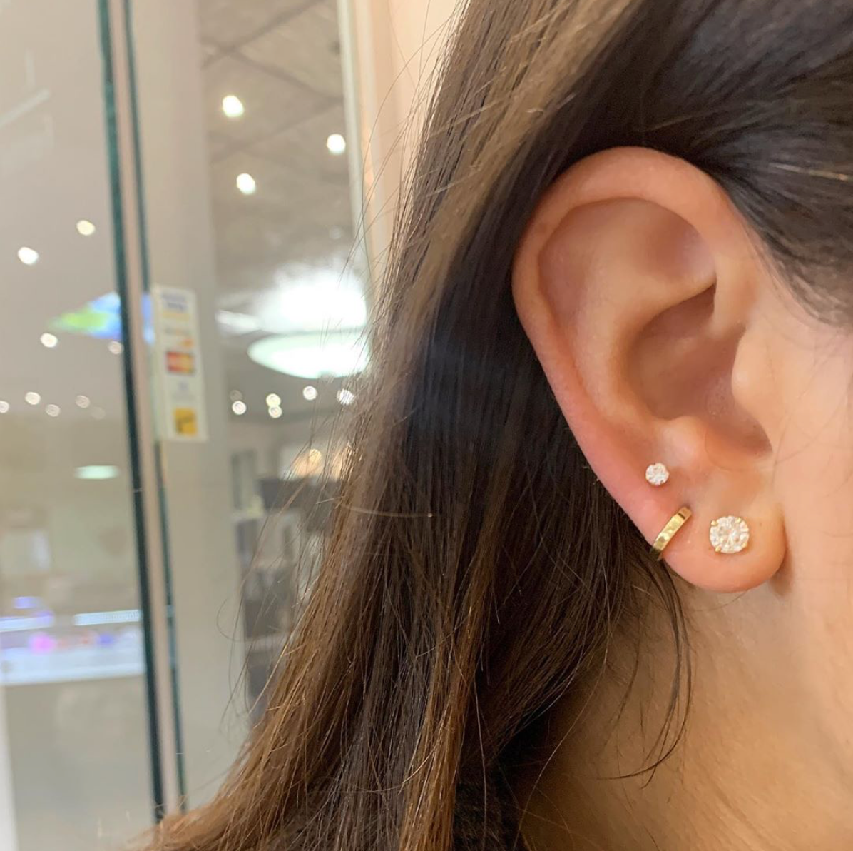 crystal-studs-10kyg